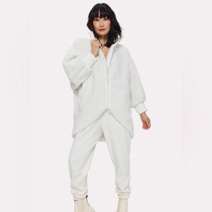 NWT YITTY from Fabletics Oversized Teddy Cocoon Jacket